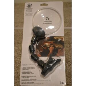 NWT‎ Magnifying Glass
